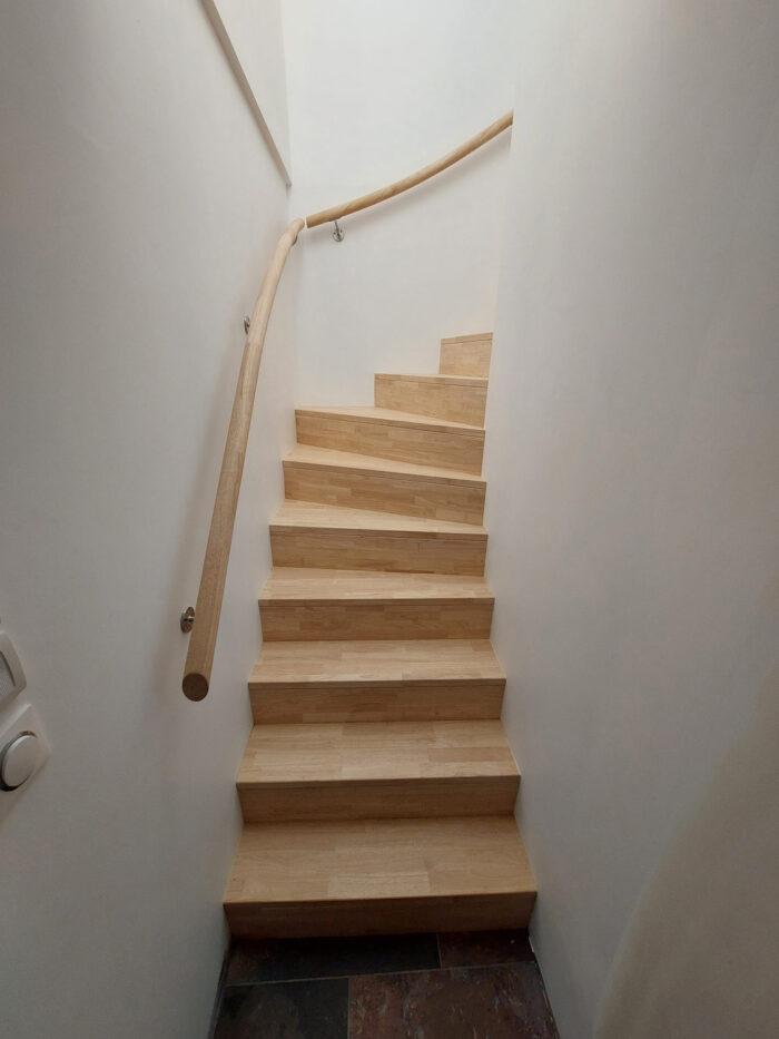 Escalier marche bois après rénovation
