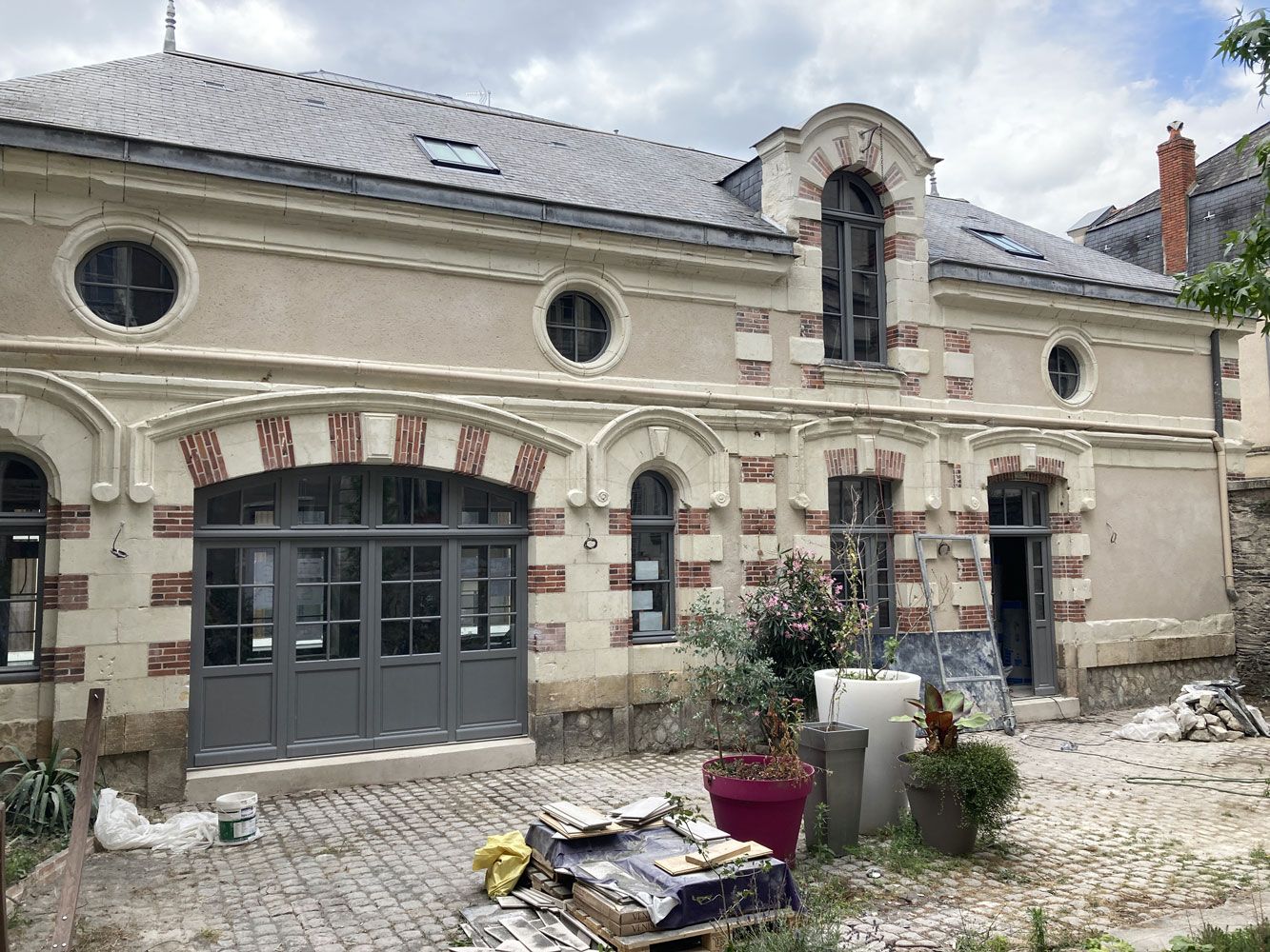 maison en pierre rénovation totale Angers