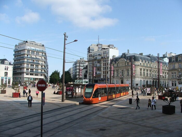 place de la république, ville du mans